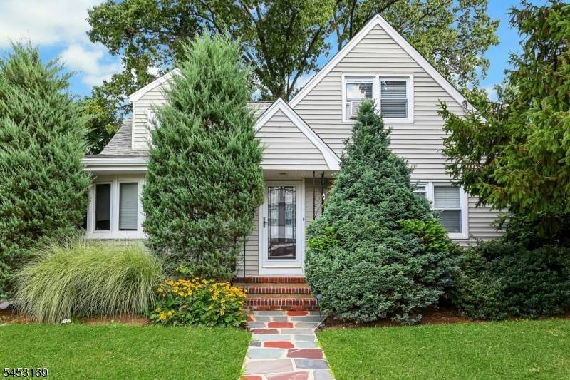 44 N 12Th St, Hawthorne Boro, NJ 07506