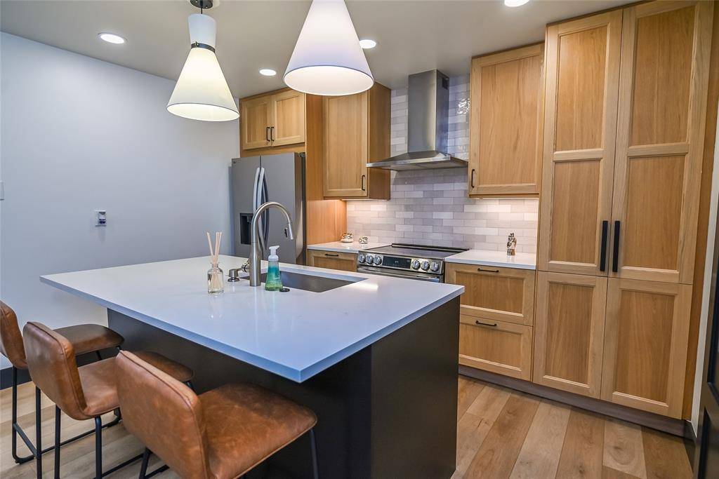 5911 E University Boulevard #108, Dallas, TX 75206