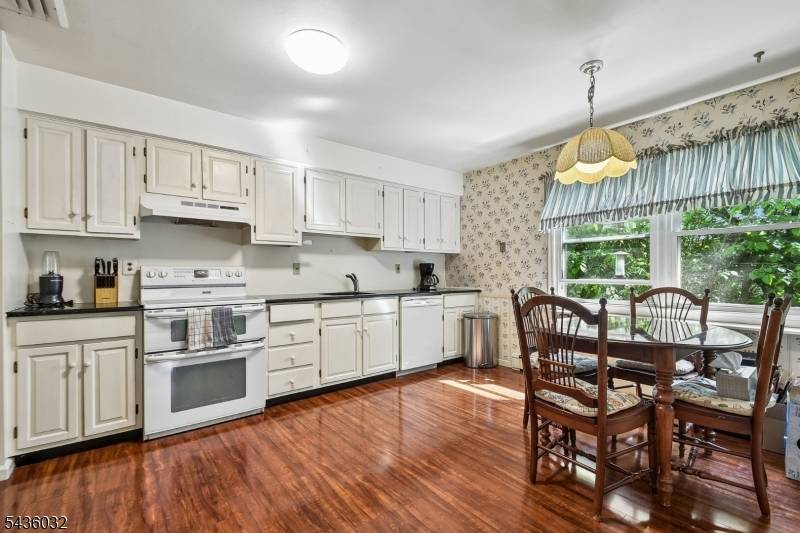 179 Grant Ave, New Providence Boro, NJ 07974