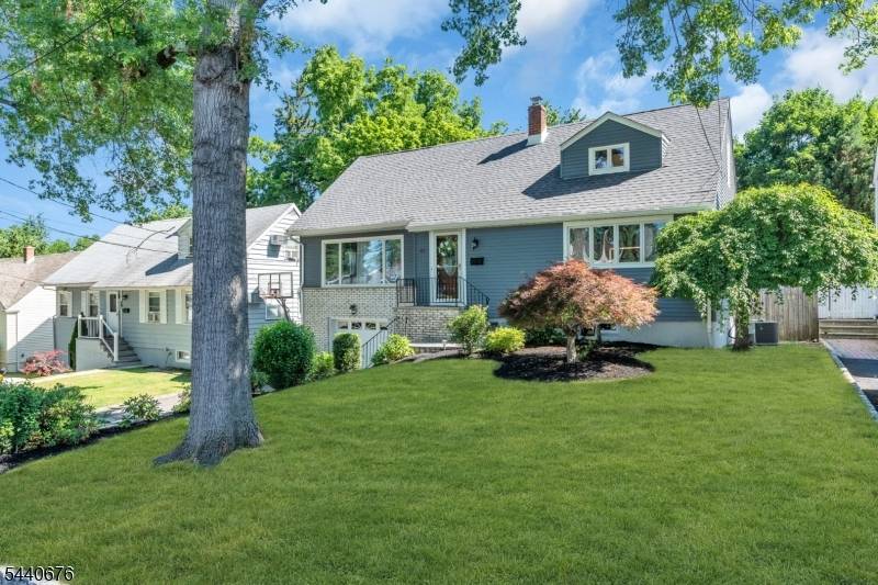 10 Bryn Mawr Rd, West Orange Twp., NJ 07052