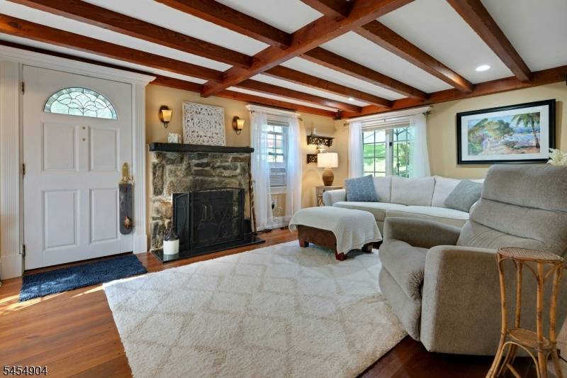 23 Combs Hollow Rd, Randolph Twp., NJ 07869