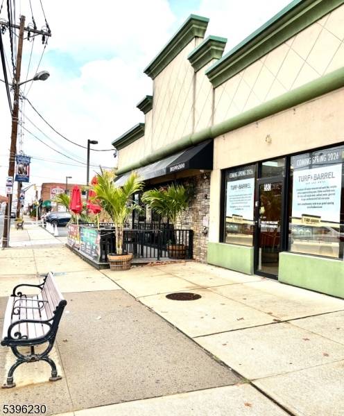 580 Ridge Rd, North Arlington Boro, NJ 07031