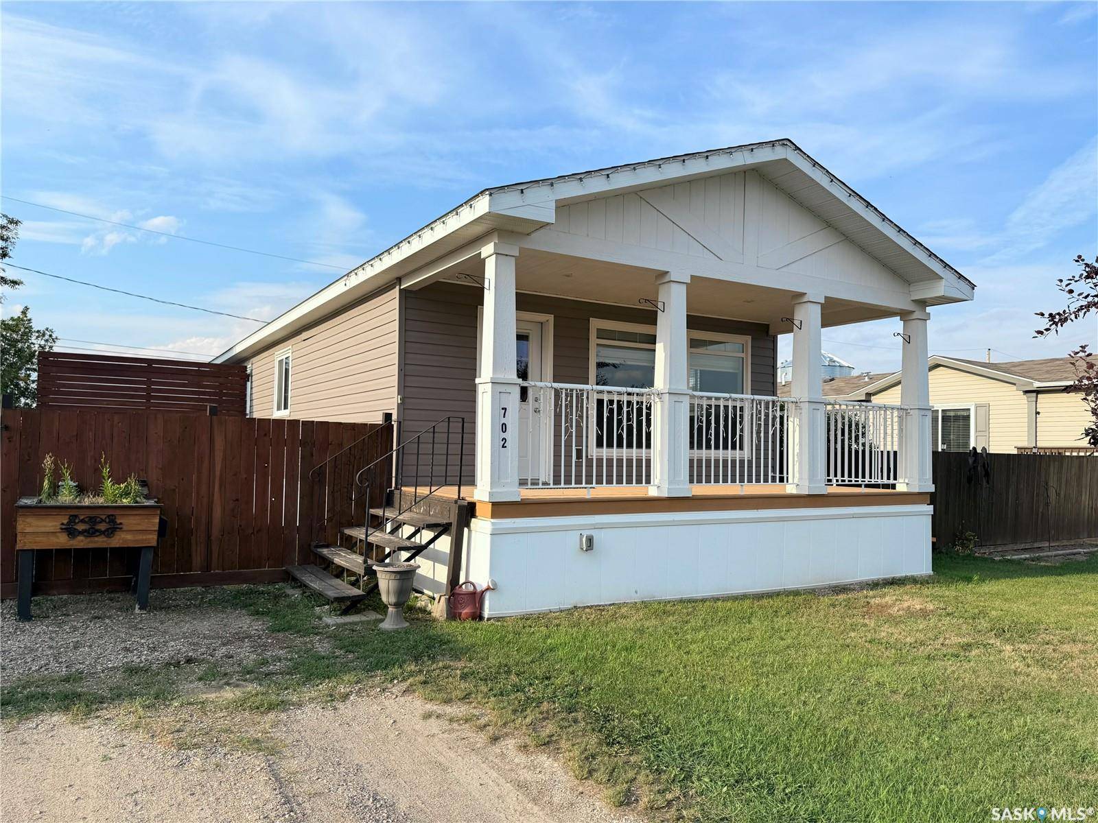 702 Prairie AVENUE, Outlook, SK S0L 2N0
