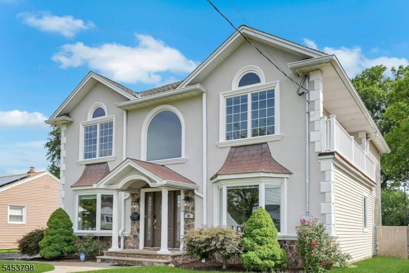 40 Scott Ter, Clifton City, NJ 07013