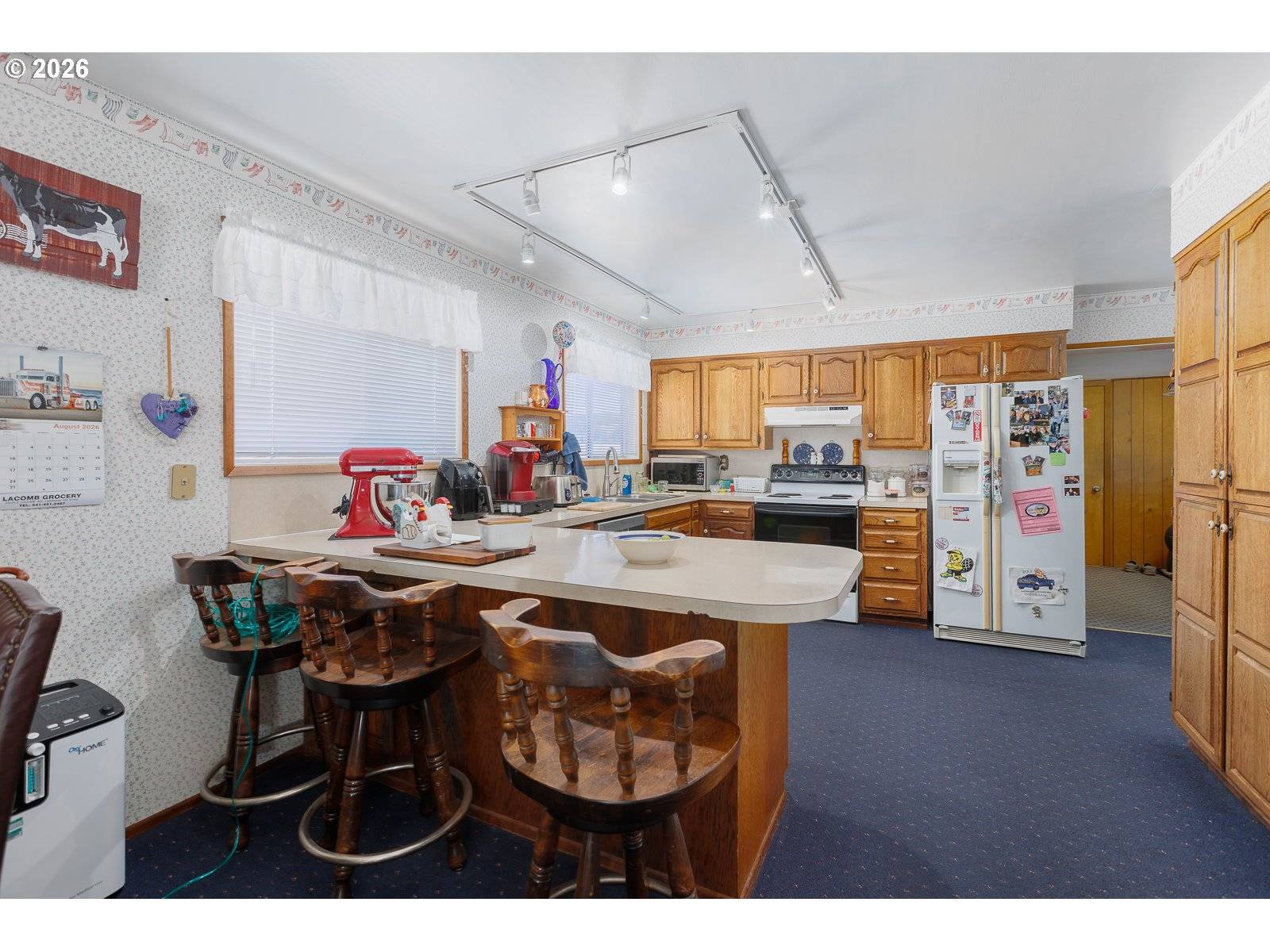 40028 LACOMB DR, Lebanon, OR 97355
