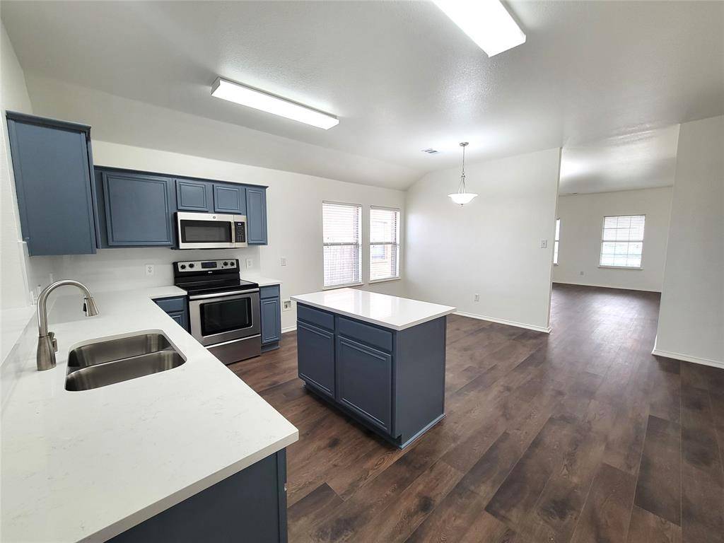 2004 Helmoken Falls Drive, Anna, TX 75409