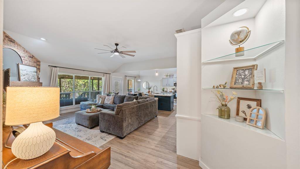 362 River Oaks Lane, Canton, TX 75103