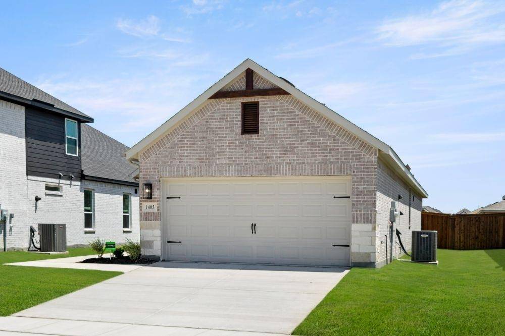 1405 Grove Pond Road, Forney, TX 75126