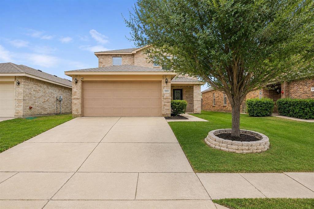 8808 Valley River Drive, Fort Worth, TX 76244