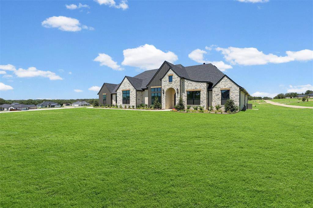 4000 Estancia Court, Weatherford, TX 76088