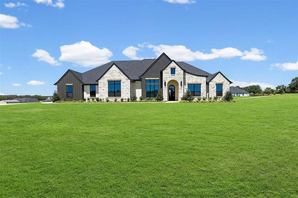 4000 Estancia Court, Weatherford, TX 76088