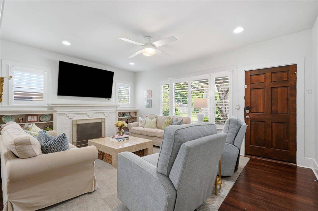 2208 Western Avenue, Fort Worth, TX 76107