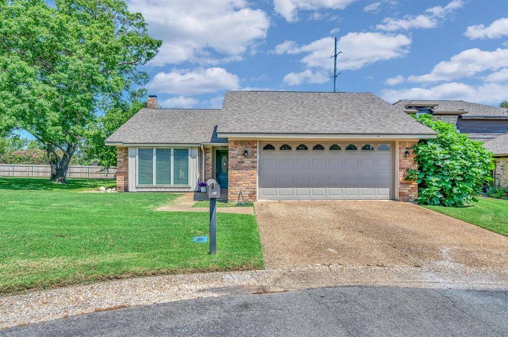 56 Sugar Creek Place, Woodway, TX 76712