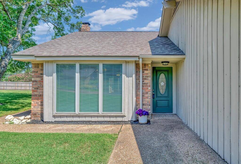 56 Sugar Creek Place, Woodway, TX 76712