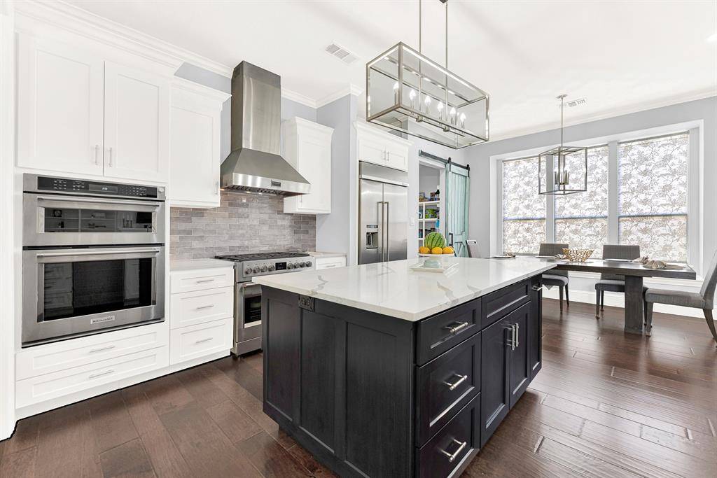 6400 VILLAGE SPRINGS Drive, Plano, TX 75024