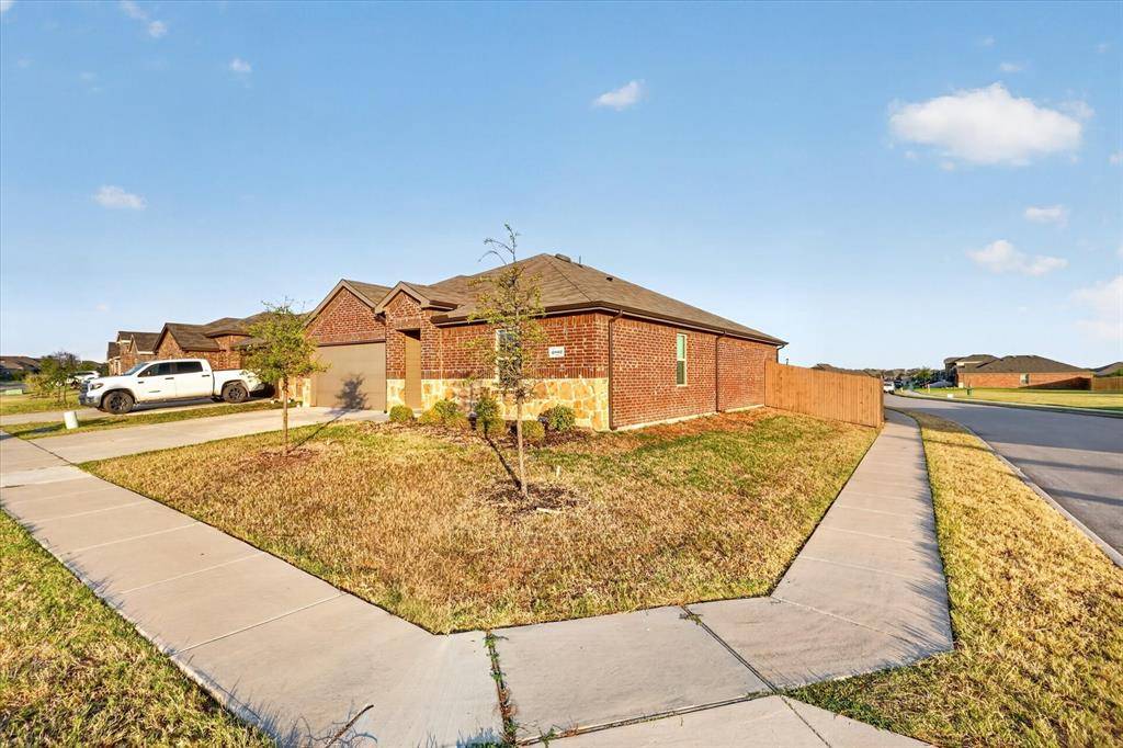 2002 Berrywood Drive, Royse City, TX 75189