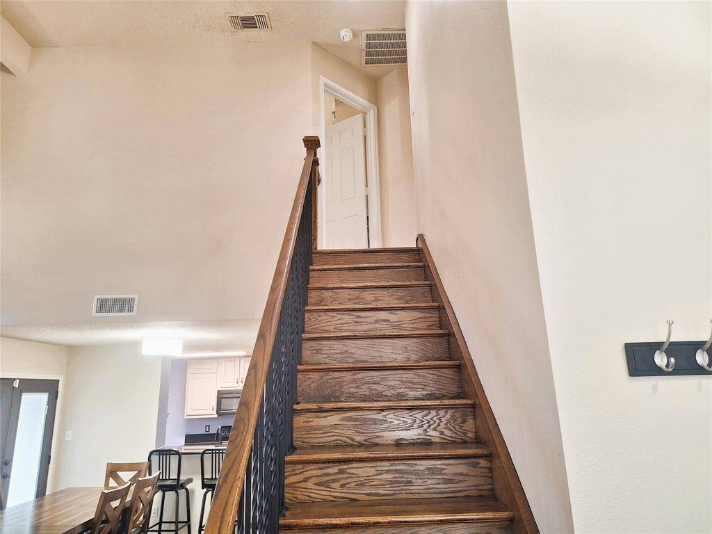 408 Santa Fe Trail #61, Irving, TX 75063