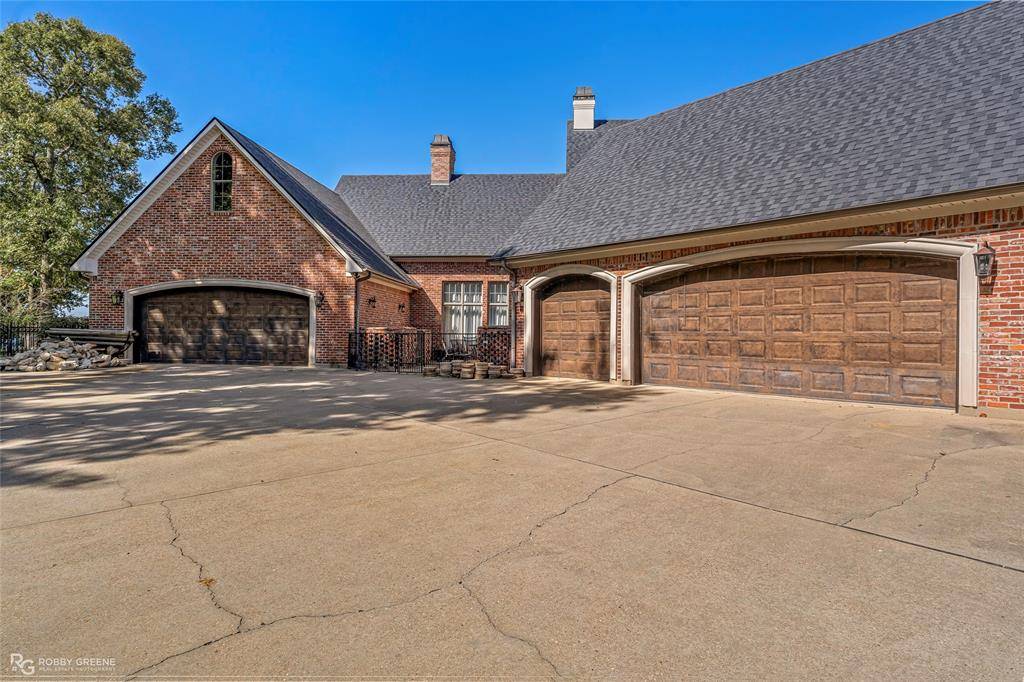 5081 Westrilee Drive, Benton, LA 71006