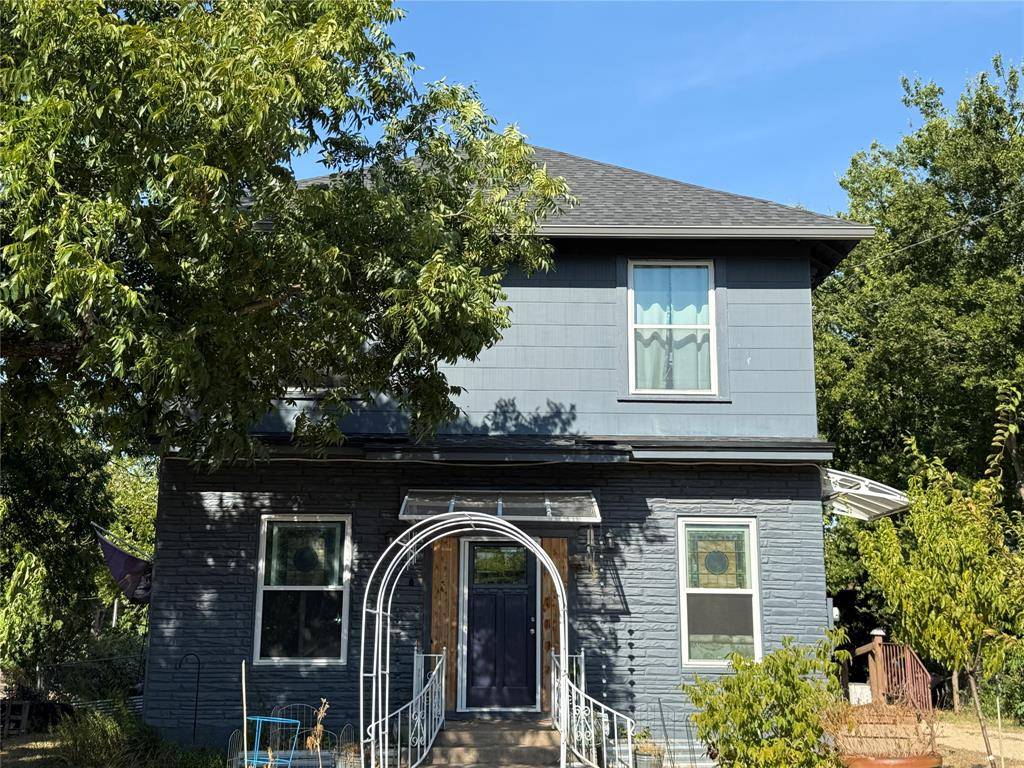 2223 N 6th Street, Waco, TX 76708