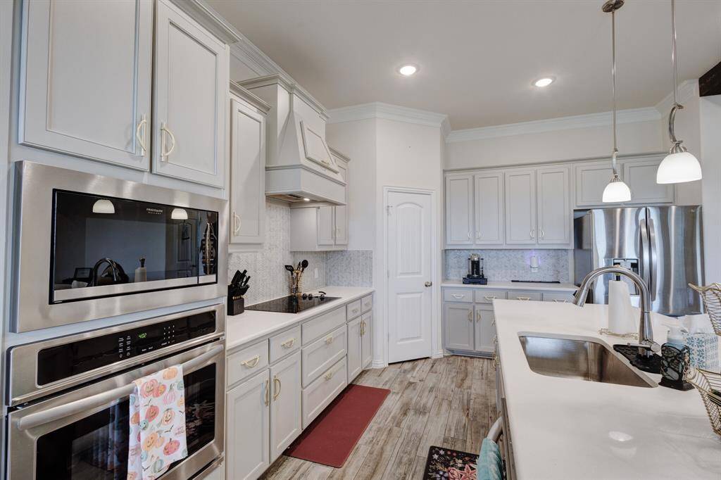 7604 Midway Ridge Trail, Ponder, TX 76259