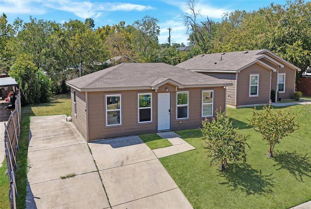 1216 E Powell Avenue, Fort Worth, TX 76104