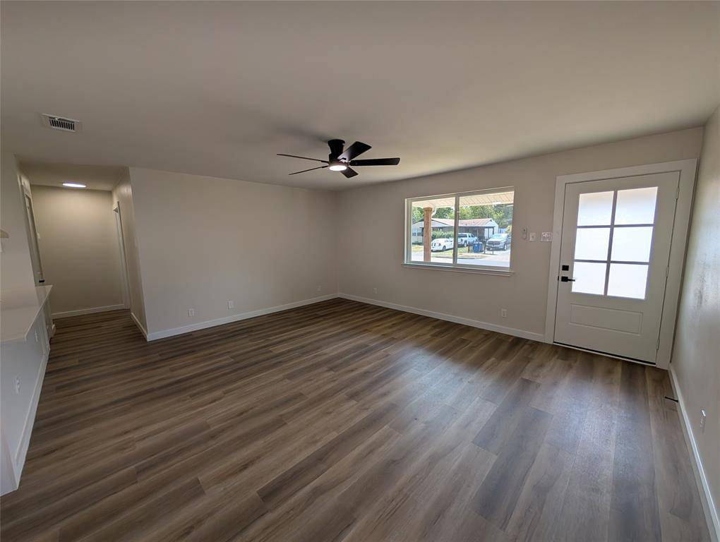 2807 Andrea Lane, Dallas, TX 75228