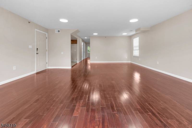 13 Lisa Ct #2, Newark City, NJ 07112