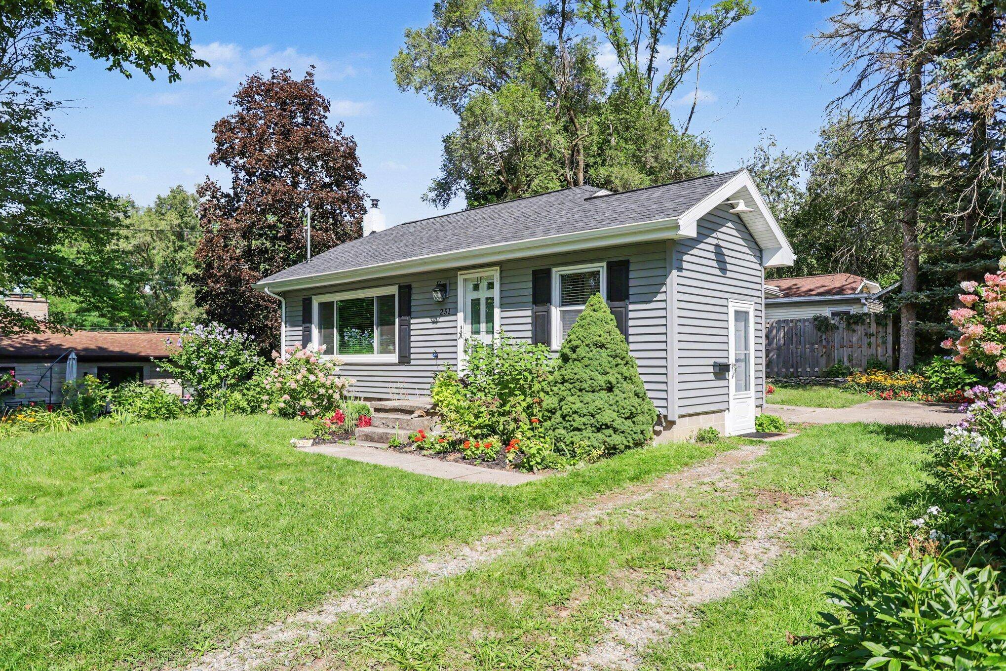 251 Curtis AVE, Battle Creek City, MI 49017