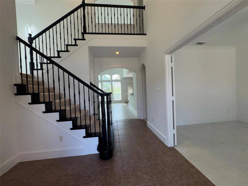 1913 Lawnview Drive, Mckinney, TX 75072