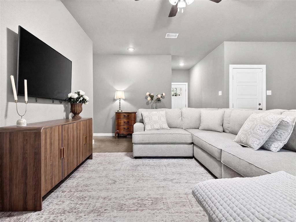 309 Francis Street, Hillsboro, TX 76645