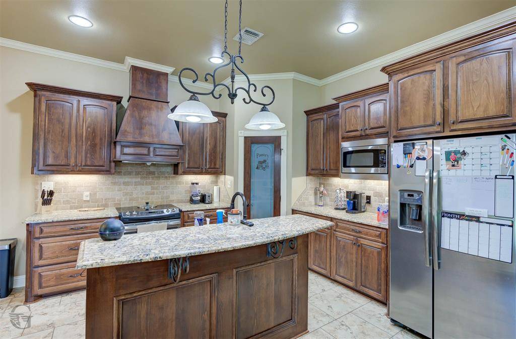 2728 Caplis Sligo Plantation Drive, Bossier City, LA 71112