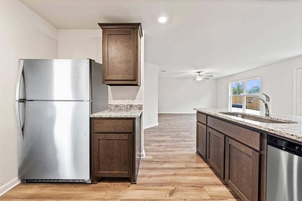 908 Burlington Avenue, Fort Worth, TX 76108