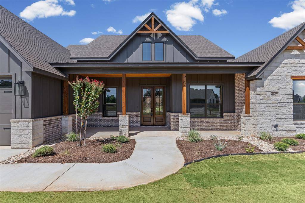 6657 Pinehurst Drive, Granbury, TX 76049