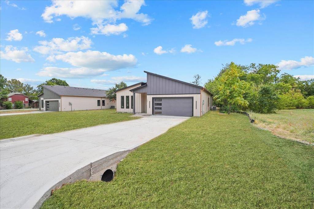 106 W Dogwood Trail, Fate, TX 75087