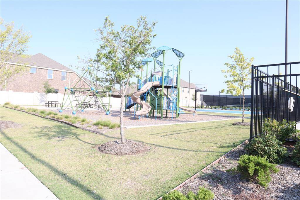 3920 Marble Falls Drive, Farmersville, TX 75442