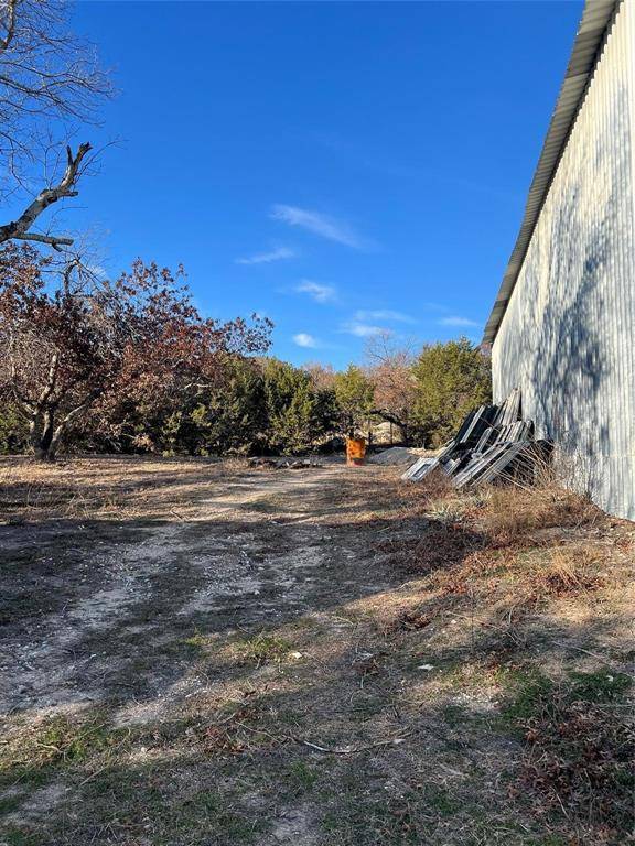 163 Edgehill Drive, Azle, TX 76020