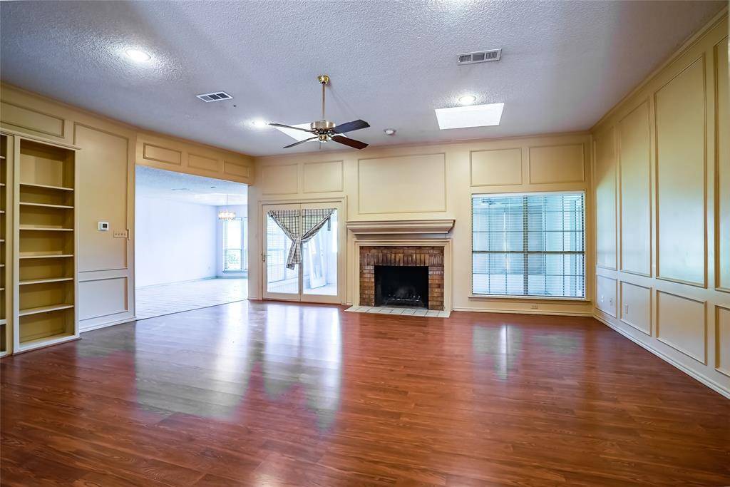 1123 Shady Oak Trail, Mansfield, TX 76063