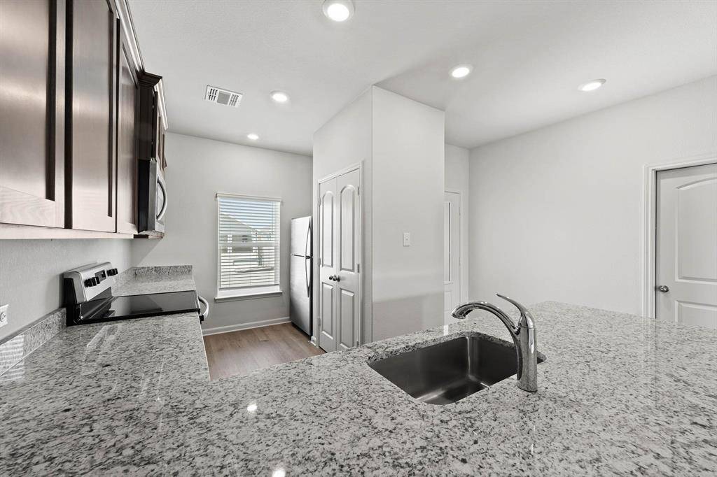 1321 Wind Drift Way, Fort Worth, TX 76131