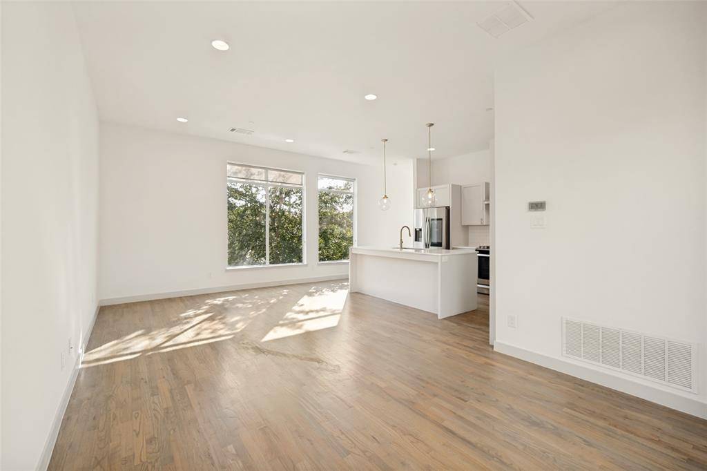 2103 Bennett Avenue #60, Dallas, TX 75206