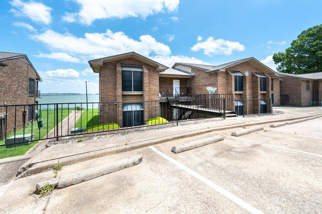 4492 Chaha Road, Garland, TX 75043