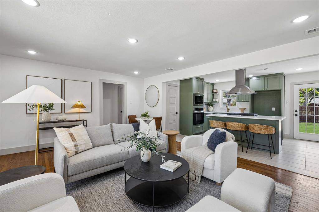 10060 San Lorenzo Drive, Dallas, TX 75228