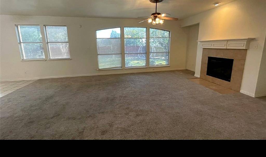 720 Candle Meadow Boulevard, Desoto, TX 75115