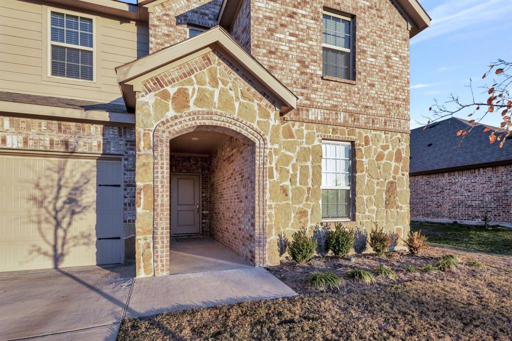 1007 Hitchin Post Way, Princeton, TX 75407