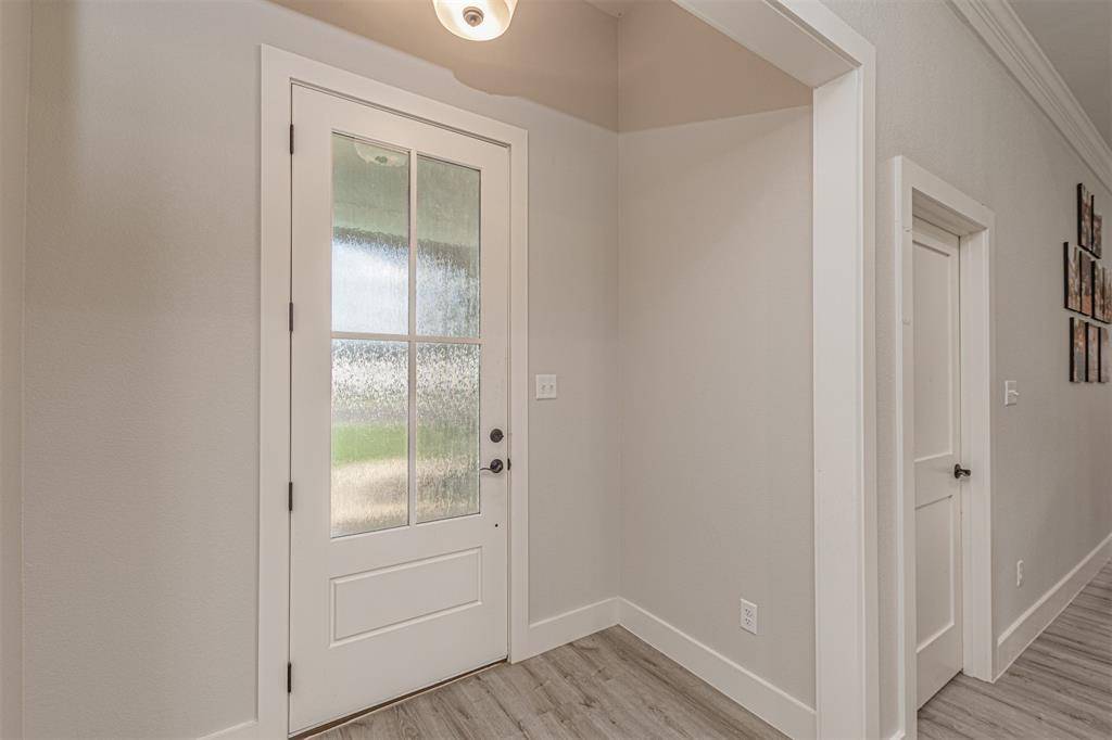 533 Limestone Circle, Mabank, TX 75147