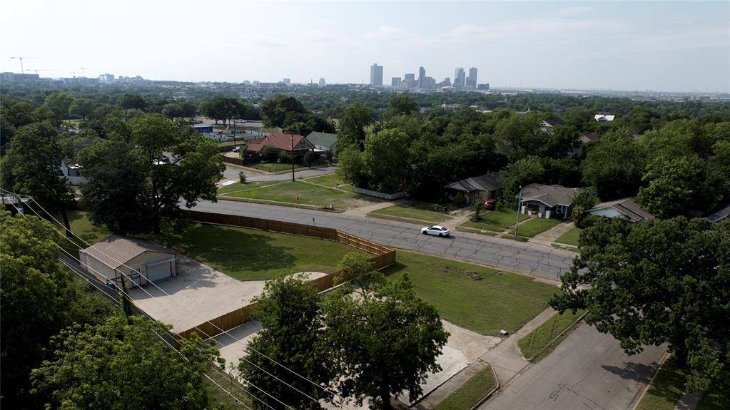 1264 E Maddox Avenue, Fort Worth, TX 76104