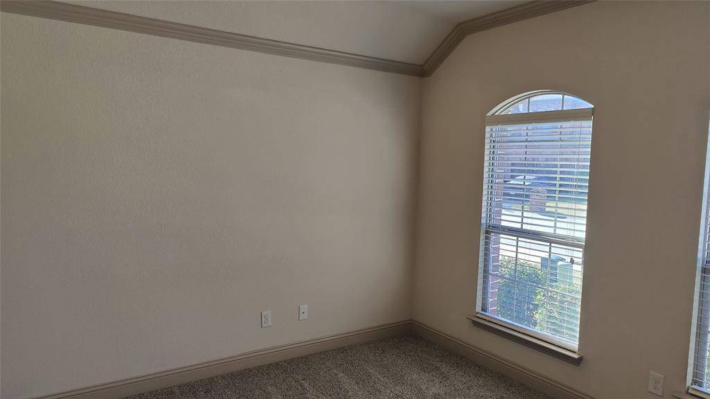 113 Chelsea Court, Lewisville, TX 75067