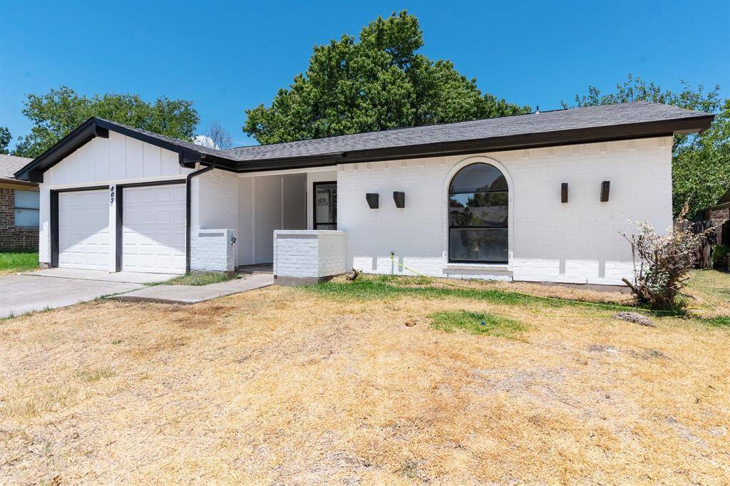 805 Salem Drive, Arlington, TX 76014