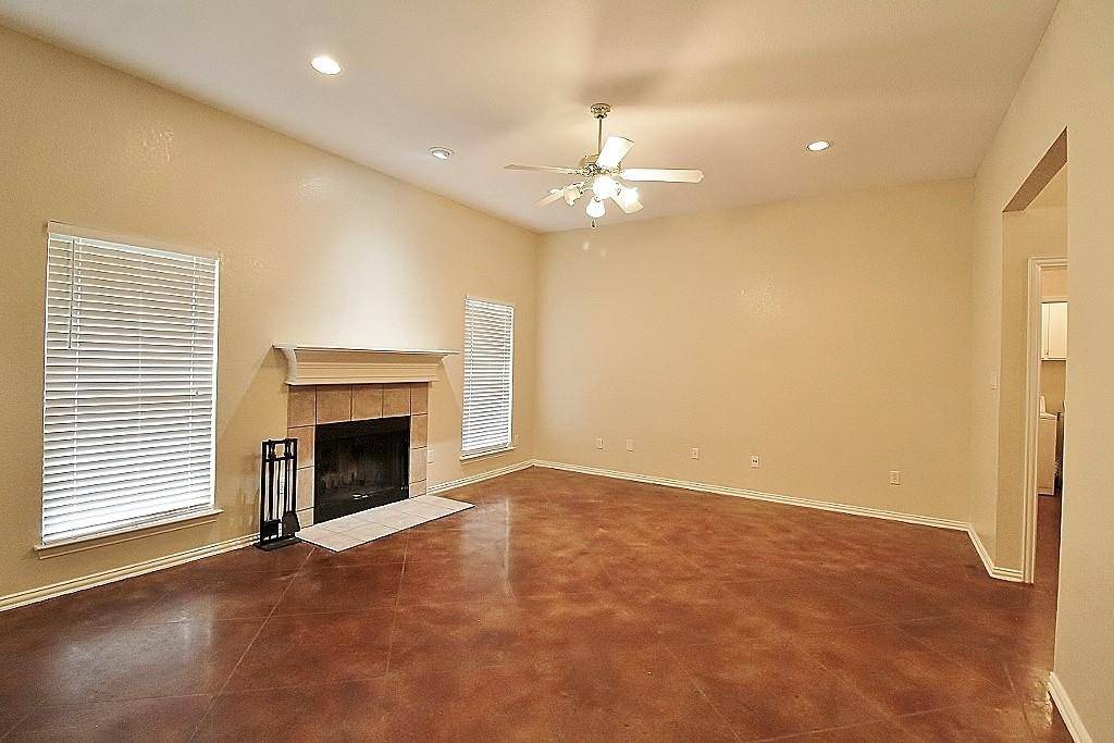 302 Aspen Court W, Aledo, TX 76008