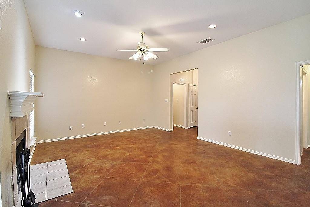 302 Aspen Court W, Aledo, TX 76008