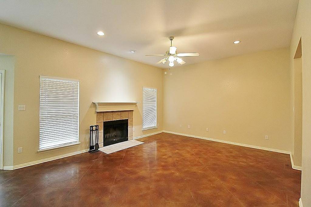 302 Aspen Court W, Aledo, TX 76008